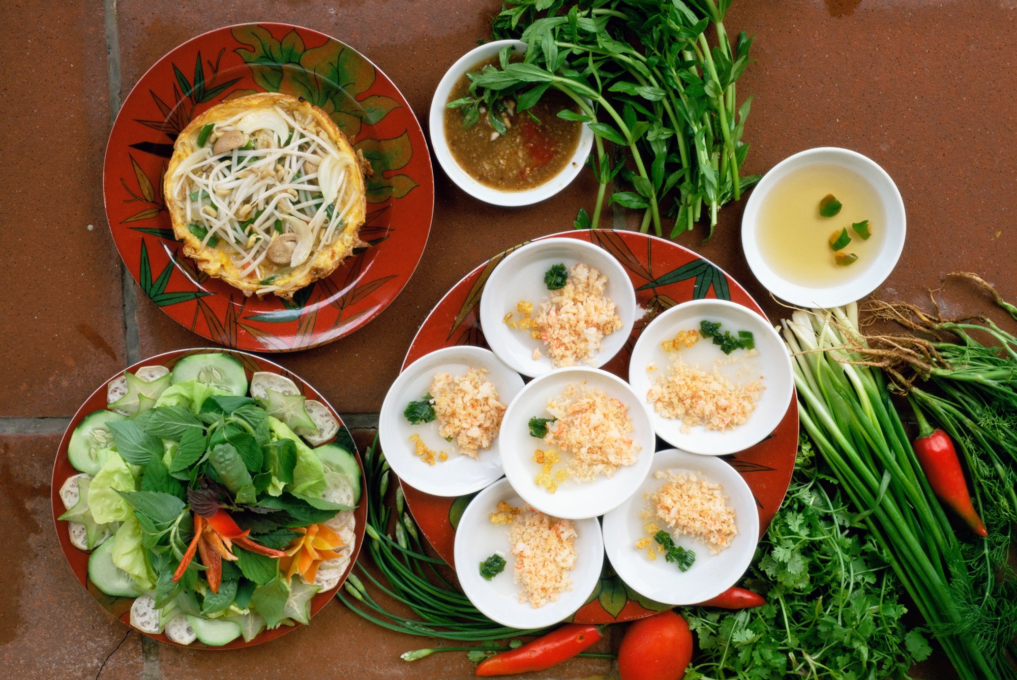 http://nhatlam.com.vn/en/wp-content/uploads/2018/03/vietnamese-food-banh-beo.jpg
